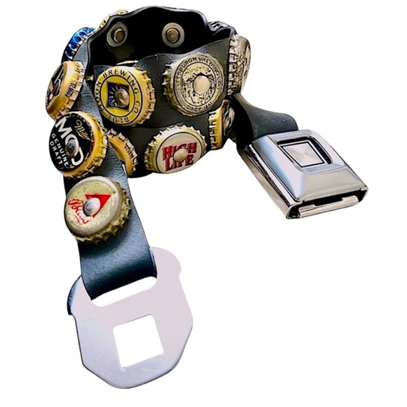Accessories - Vintage Seat Belt buckle beer cap belt rare unique conversation piece EUC